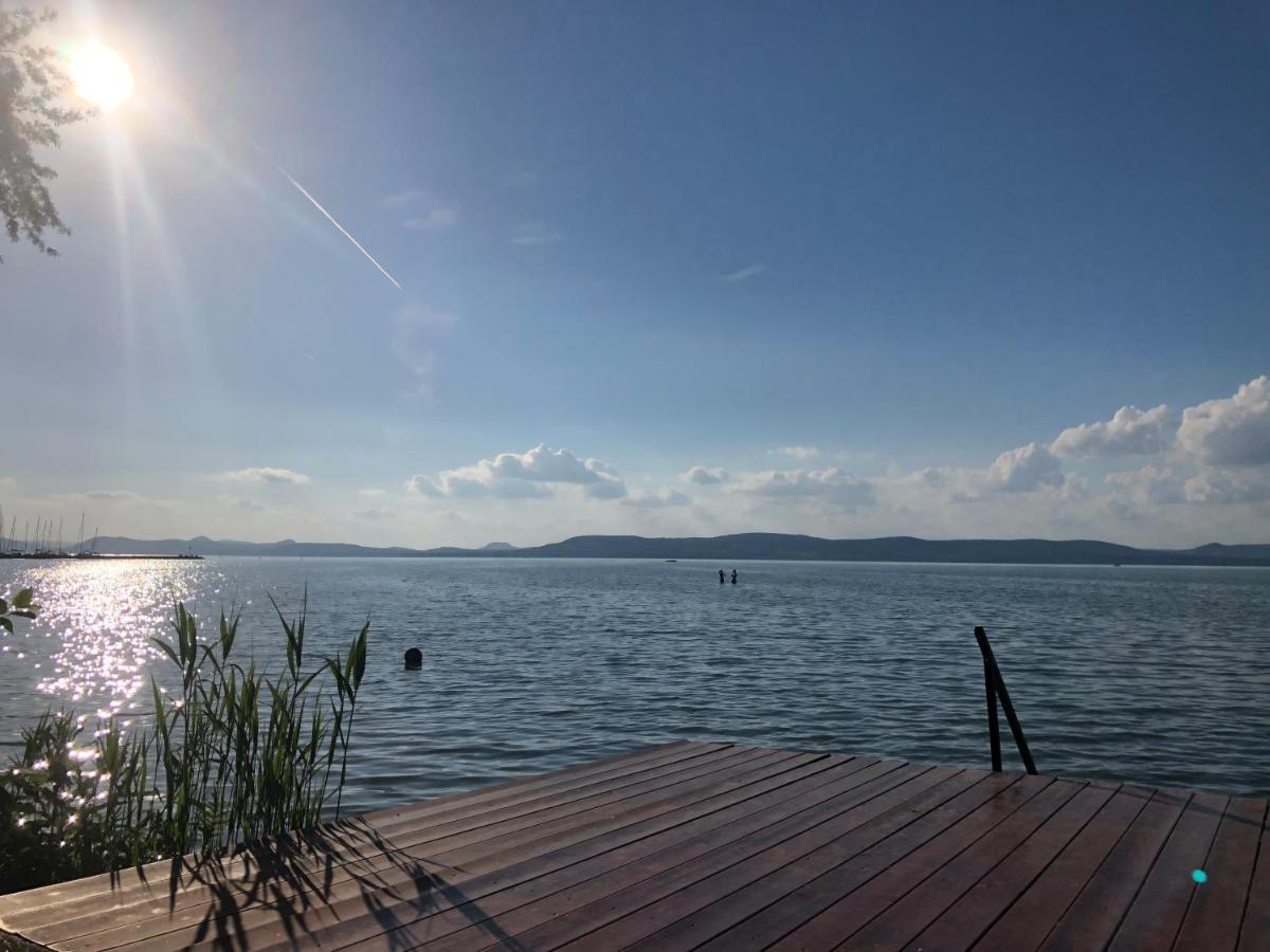 Sunny Private Beach 발라톤엘 외부 사진