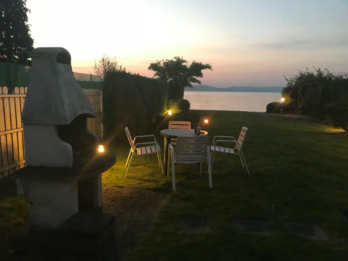 Sunny Private Beach 발라톤엘 외부 사진